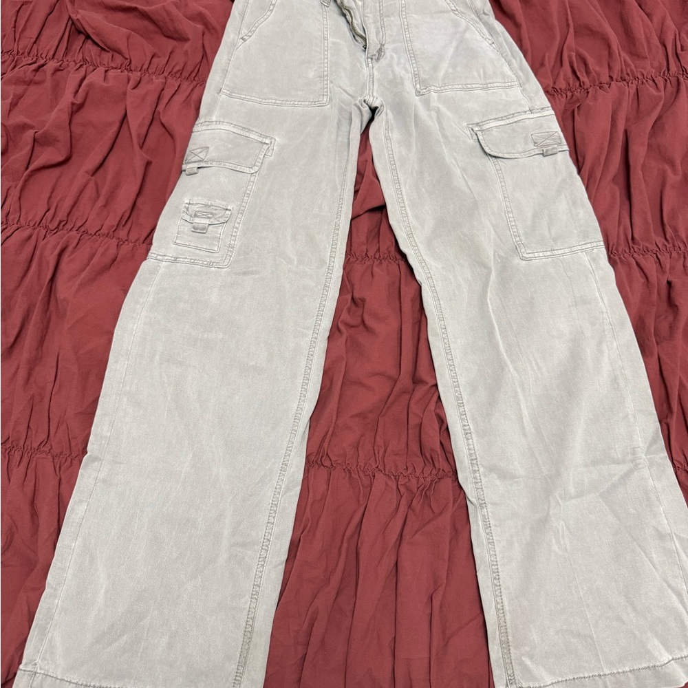 American Eagle Outfitters Light Gray Cargo Stretch